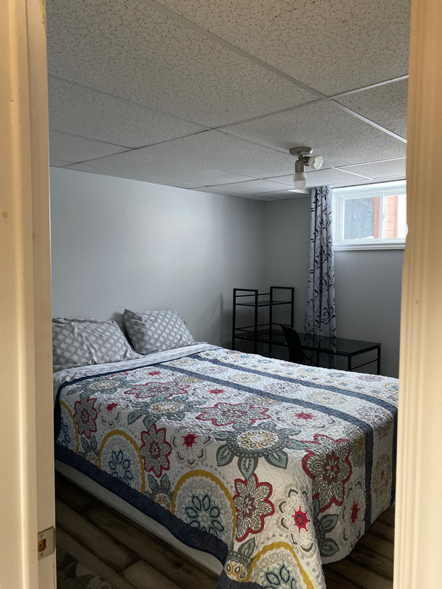 Chambre travailleur/étudiant dans Locations temporaires  à Victoriaville - Image 2