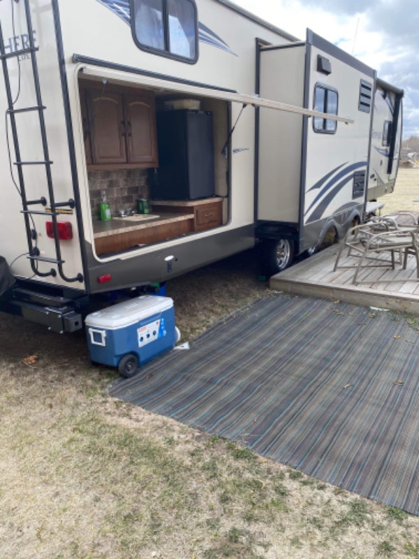 2014 Salem Hemisphere 300BH, 3 slides, bunk room,outdoor kitchen Travel Trailers & Campers