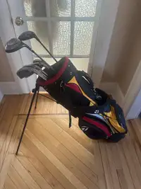 FOR TRADE for your old VIDEO GAMES Golf club set 