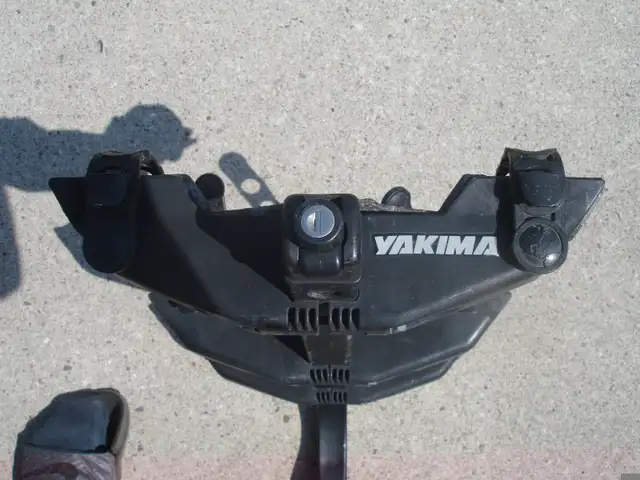 YAKIMA 3 BIKE RACK CARRIER 1" INSERT SELLING IT $75.00 CASH! in Other in Mississauga / Peel Region - Image 7