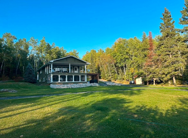 355 White Noose Road - Gorgeous views of LOTW! in Houses for Sale in Thunder Bay