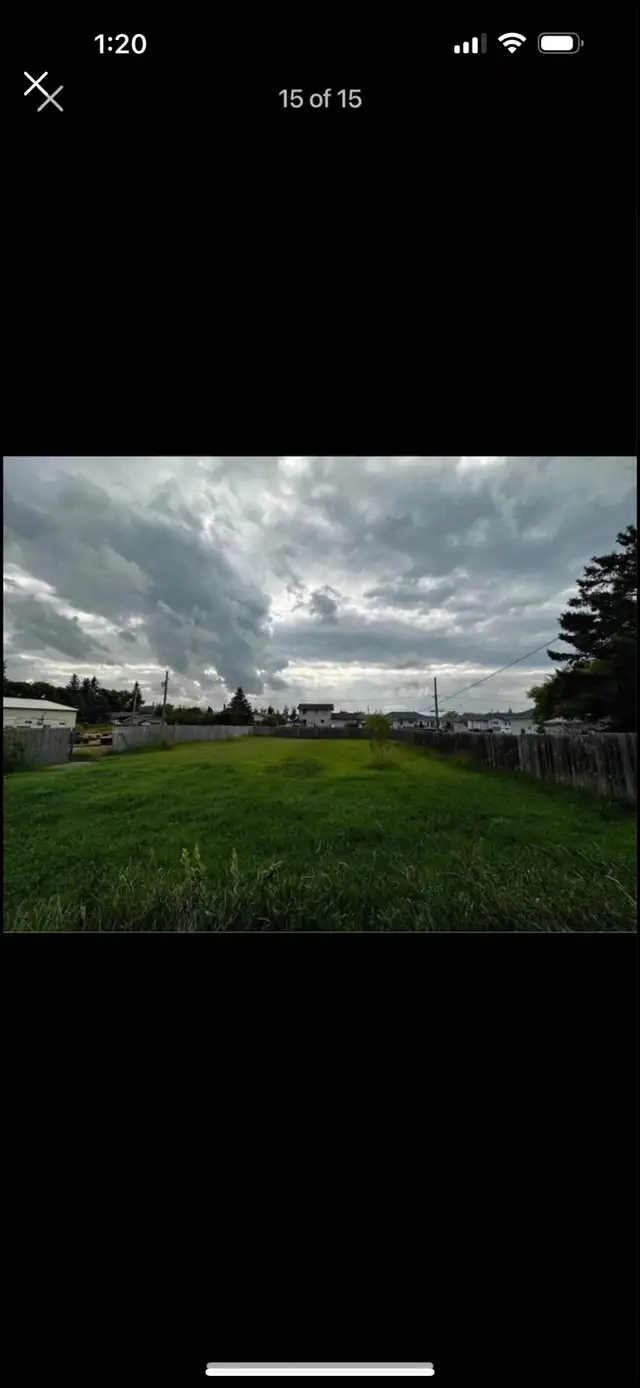 3 bedroom spacious home for sale. massive yard. built in 2010 in Houses for Sale in Regina - Image 3