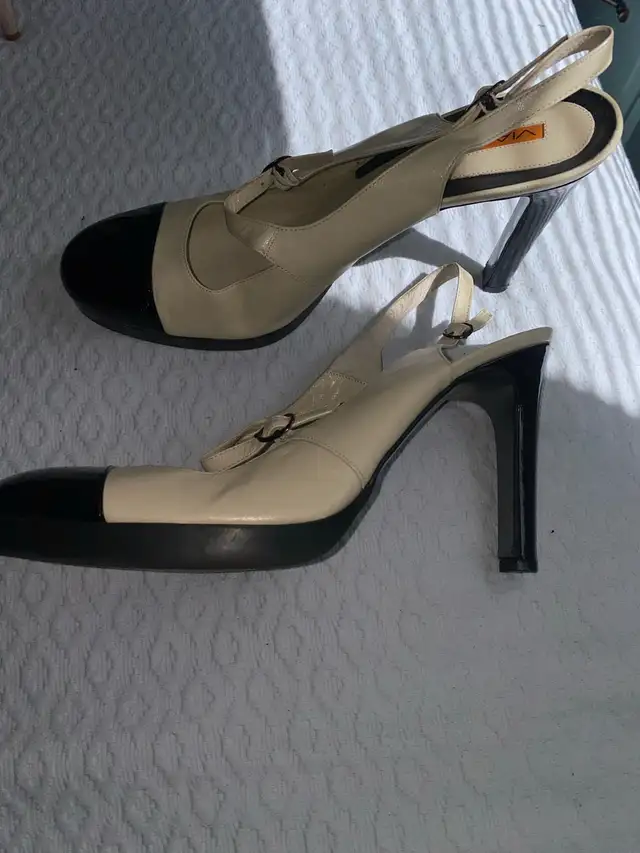 women's high heel shoes in assortment in Women's - Shoes in Lethbridge - Image 5