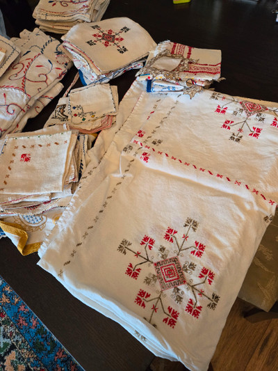 Nappes, napperons et serviettes authentiques du Portugal, brodés