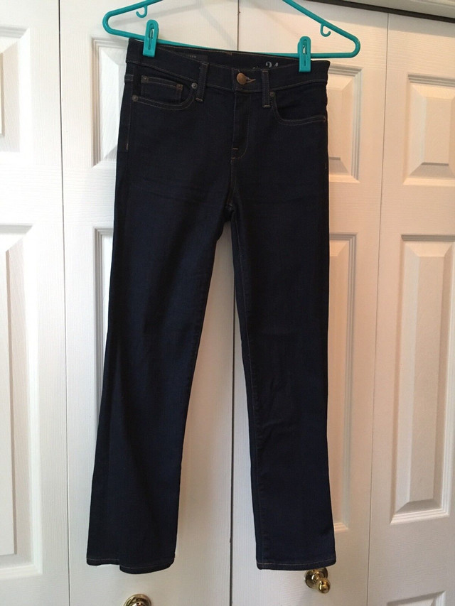 J Crew Vintage Cropped Dark Wash Jeans in Women's - Bottoms in Bedford - Image 2