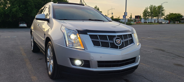 CADILLAC SRX 71 000 KM performance collection dans Autos et camions  à Laval/Rive Nord