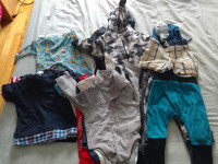 lot vêtements bébé 18 mcx   6 à 12 mois