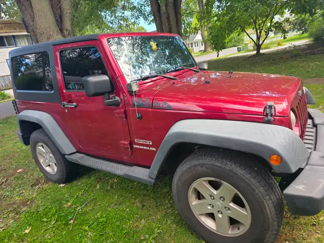 2011 Jeep wrangle sport 2 door in Cars & Trucks in Brantford - Image 4