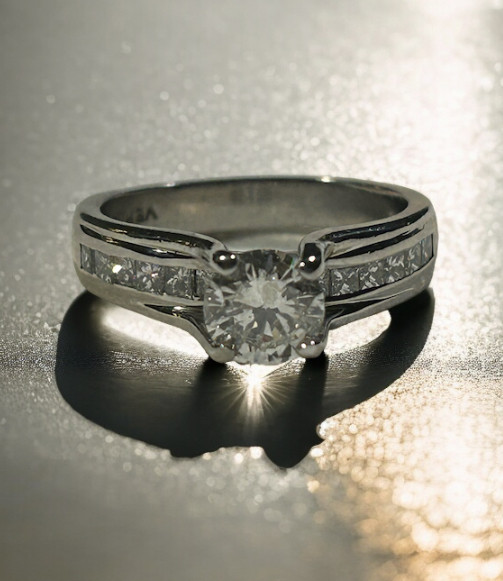 VERRAGIO engagement ring - size 8 $7900 OBO in Jewellery & Watches in St. John's