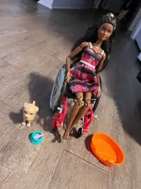 Barbie en fauteuil roulant 