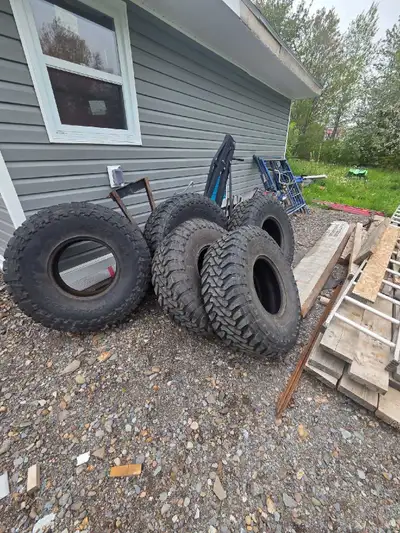 5 used 40x13.5x17 toyo open country Mt There about 1/2 tread Asking $2000 obo