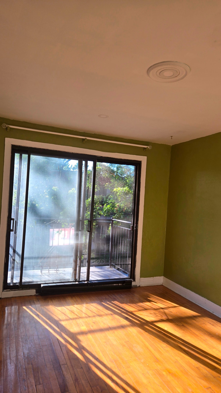 Grand 5 1/2  a louer dans Cote Des Neiges limite Outremont — photo 1
