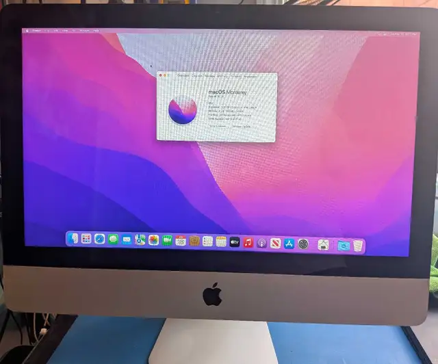 21.5" iMac, Core i3 Processor, macOS Monterey  in Desktop Computers in Calgary - Image 2