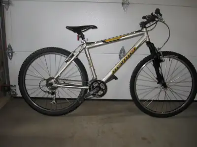 Devinci Coyote 5GX61, View more