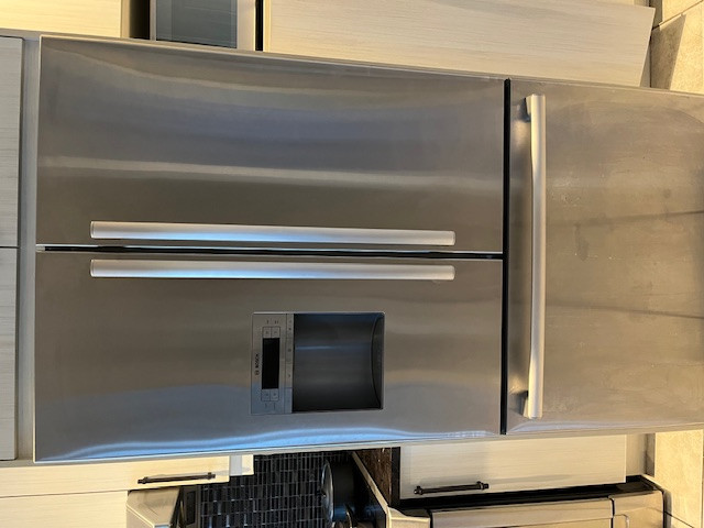 Combo Refrigérateur et cuisinière Bosch à vendre dans Réfrigérateurs  à Laval/Rive Nord - Image 2