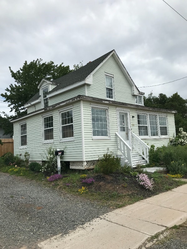 3bedroom House for Lease, All Utilities and Wifi Included! Long Term