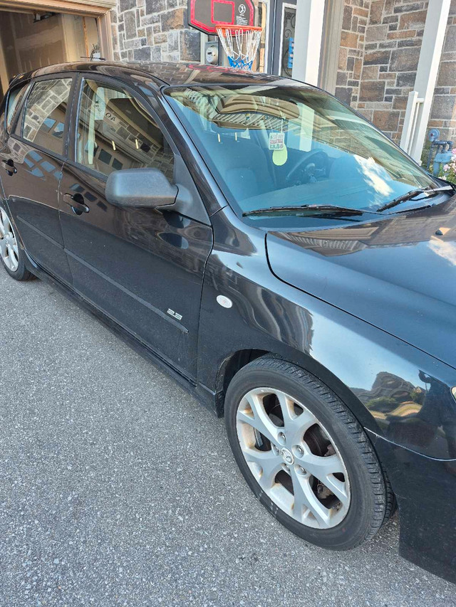 mazda 2007 hatchback in Cars & Trucks in Mississauga / Peel Region - Image 2