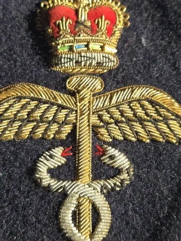 VINTAGE RAF MEDICAL CORPS EMBROIDERED INSIGNIA in Arts & Collectibles in Mississauga / Peel Region - Image 4
