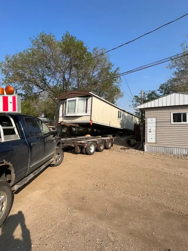 Mobile Home Moving in Other in Saskatoon - Image 3