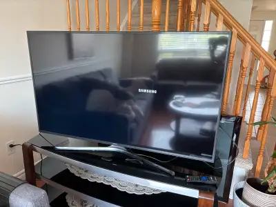 Smart TV  Samsung,55inch with the stand, View more