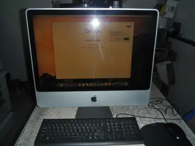 Apple A1225 computer in perfect working order You can demonstrate the unit to view it's operational...
