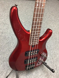 Yamaha TRBX 304 bass (Candy Apple color) with softbag