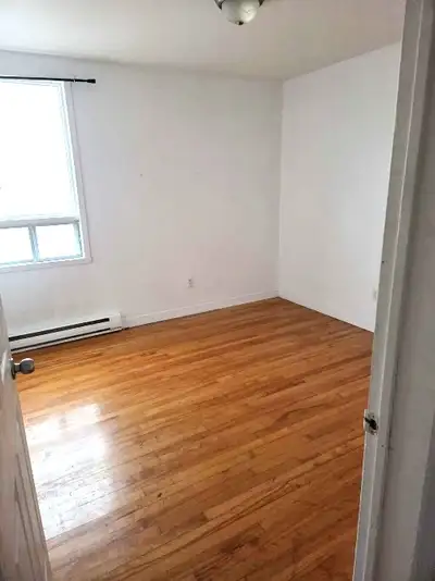 ⋆⋆ Superbe Appartement ! Trois-Rivières avec Internet inclus ⋆⋆ Beau 3 1/2 avec balcon - peinture ne...