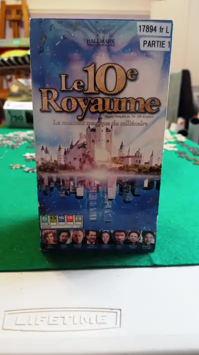 Coffret "Le 10e Royaume" en série VHS, 3 cassettes, View more