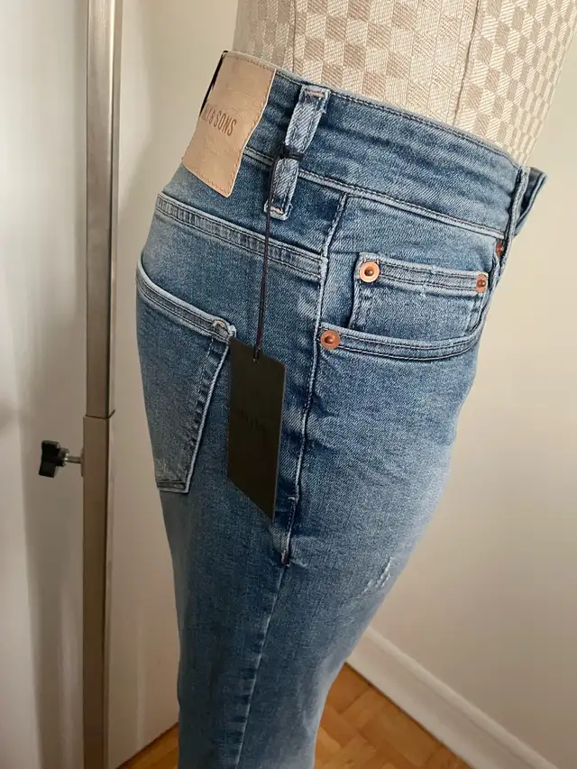 MEN’S JEANS in Men's in City of Toronto - Image 4