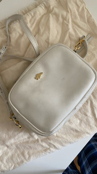 Used White Leather Roots Bag