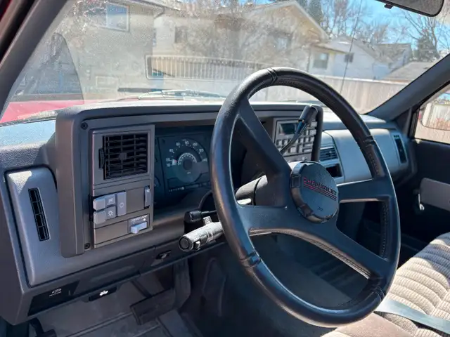 Chevrolet 1/2 ton regular cab in Classic Cars in Strathcona County - Image 2