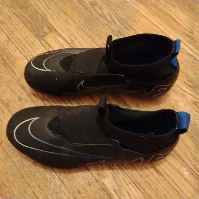 Nike Mercurial Zoom Football Cleats size 4Y, View more