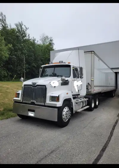 Regular spec axles DD 13 10 speed manual 815xxx km Have receipts for the past 4 years for all repair...