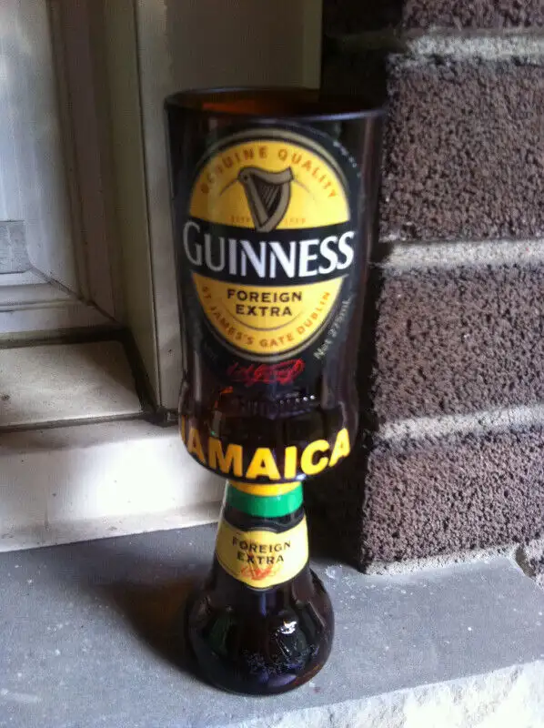 Guinness Foreign Extra 8 oz. Bottle Glass Jamaica63848997332737120