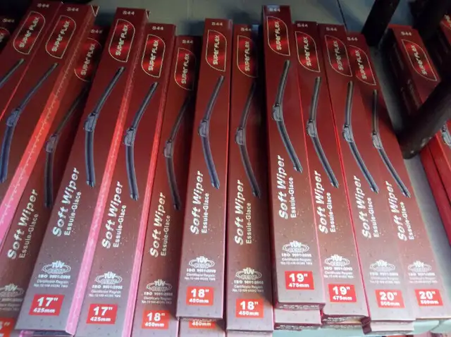 Essuie-glaces neufs in Other Parts & Accessories in Longueuil / South Shore - Image 3