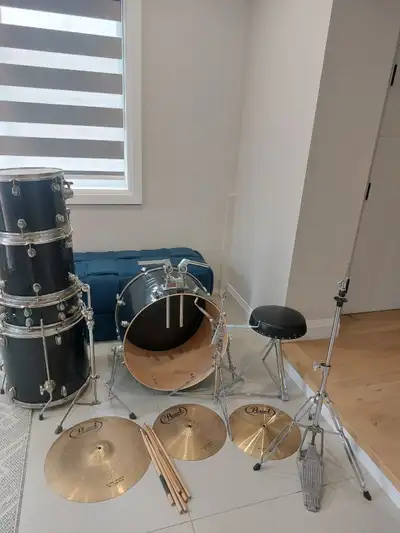 Full size entry level drum set.Complete AS-IS.DRUMS, View more