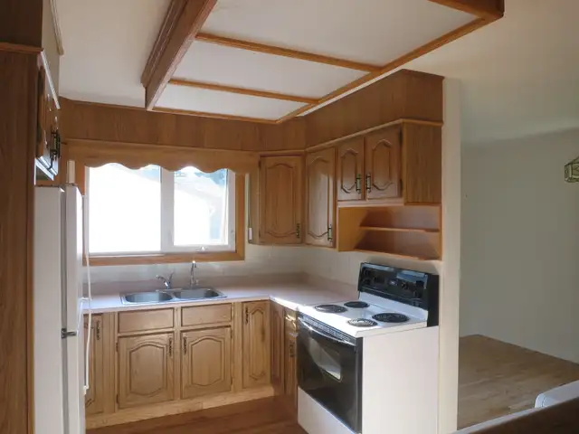 4 BDR House for Rent, Prime Location near 8th St, close to UofS63234963915777123
