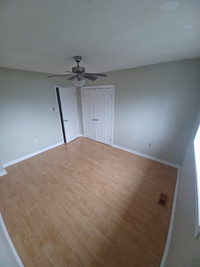 Only one room left for rent (king size)