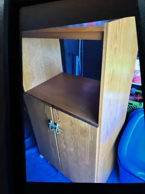 Tv cabinet nice condition $ 35 in TV Tables & Entertainment Units in Winnipeg - Image 3