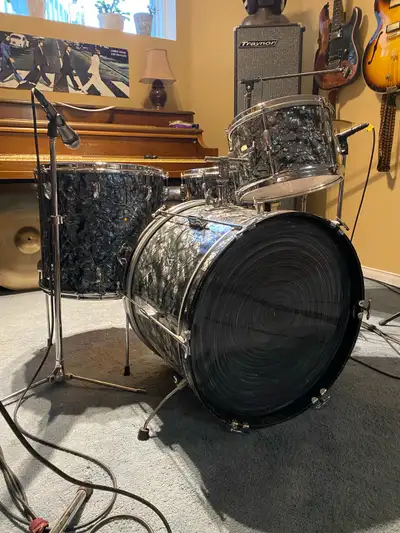 Vintage Drum Kit, View more