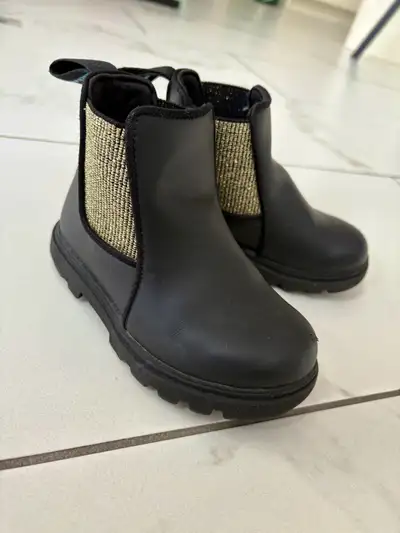 Kids Native Boots Kensington Treklite Size US C9