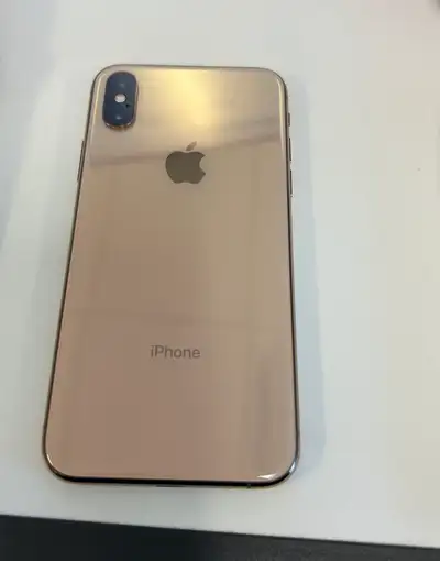 iPhone XS 64 GB PRICE FIRM REDUCED, View more