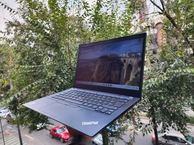 AAA Grade i5-11th GEN, 16G ramLenovo Thinkpad T14s Gen 2 14" in Laptops in Mississauga / Peel Region - Image 4