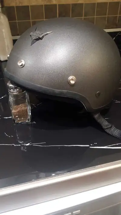 Casque de moto Harley Davidson. Grandeur XS.