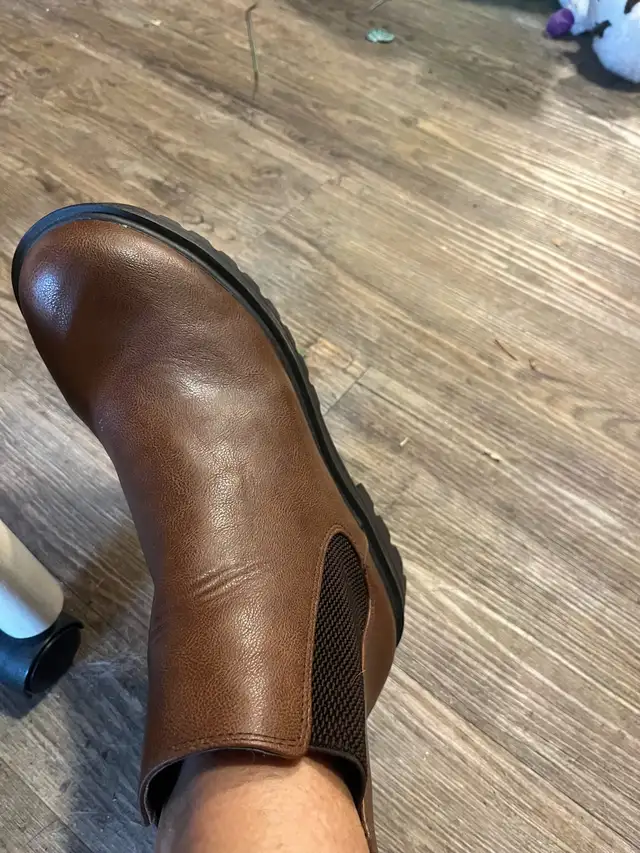 New women’s size 11 brown ankle boots in Women's - Shoes in Calgary - Image 6