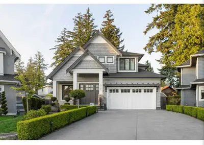 Beautiful house for rent 5bd 5-1/2 bath ocean park South Surrey, main floor, upper floor and 1bed wi...