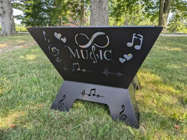 Custom Fire Pits548410954173665288