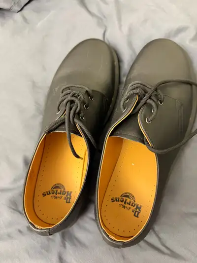  Dr. Martens 1461 Shoes – Size 11 (Like New!) , View more