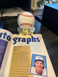 Pat Borders Autographed Baseball