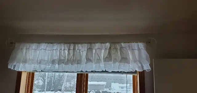 Vintage 6 sheer valances in white Tergal fabric  
Sheer Valence Curtains63234962633601123